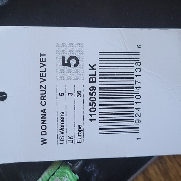 Sanuk Donna Cruz Black Crushed Velvet Slip on. Size 5 - Picture 9 of 9